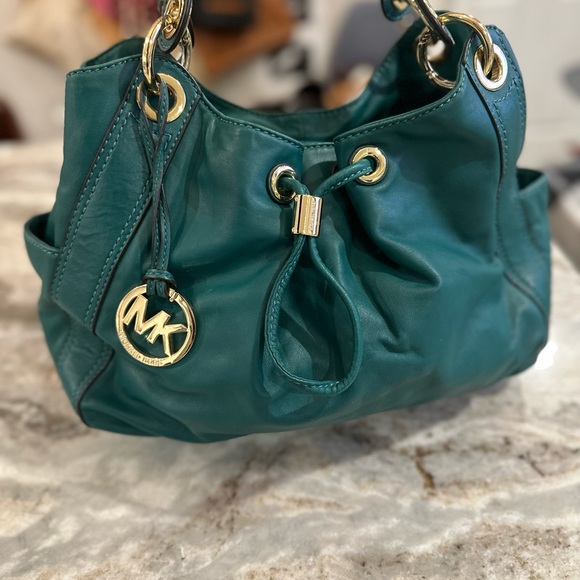 Gorgeous barely used Ludlum drawstring Michael Kors - Picture 3 of 9